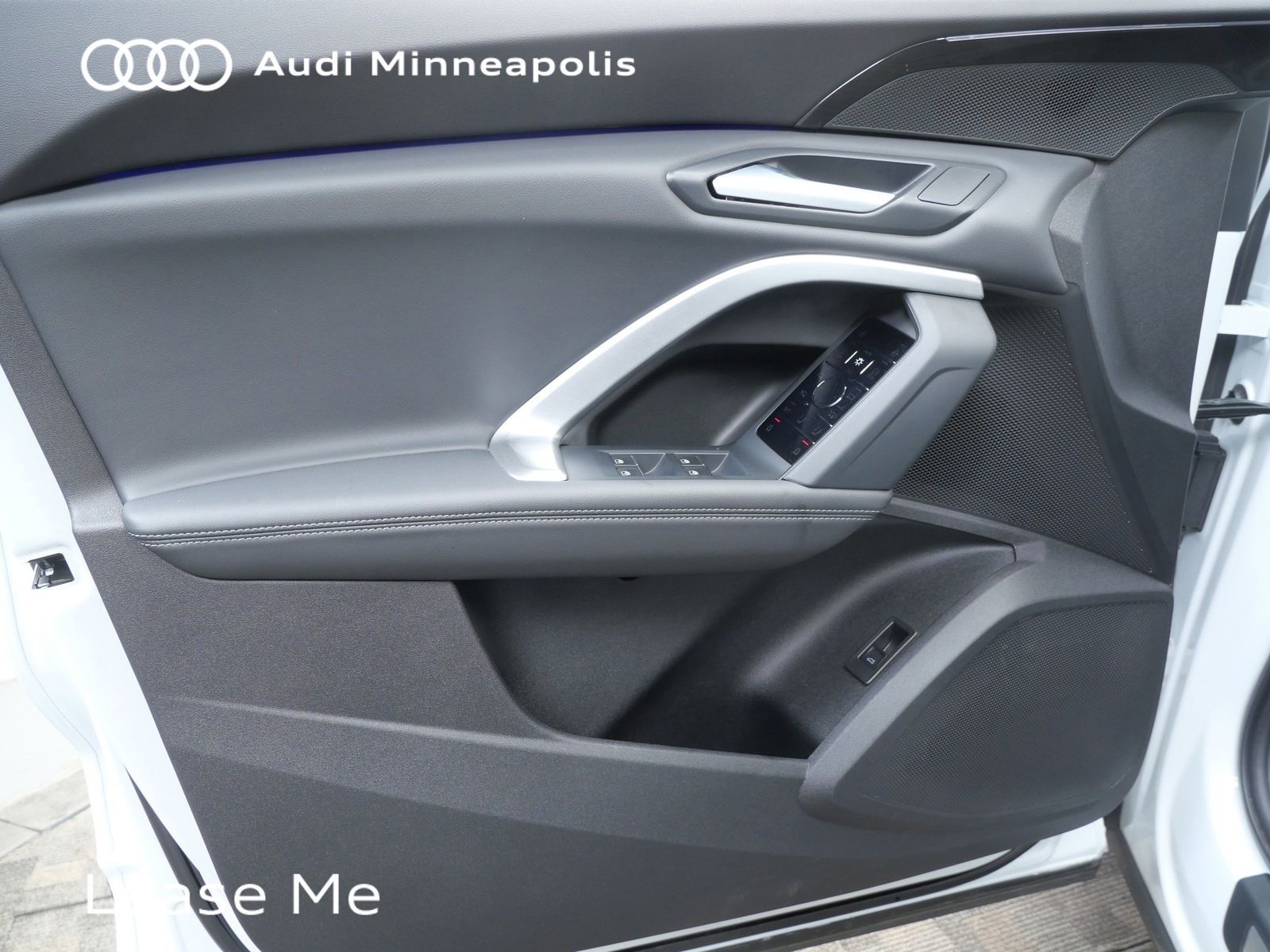 Thumbnail: 2025 Audi Q5 - 17