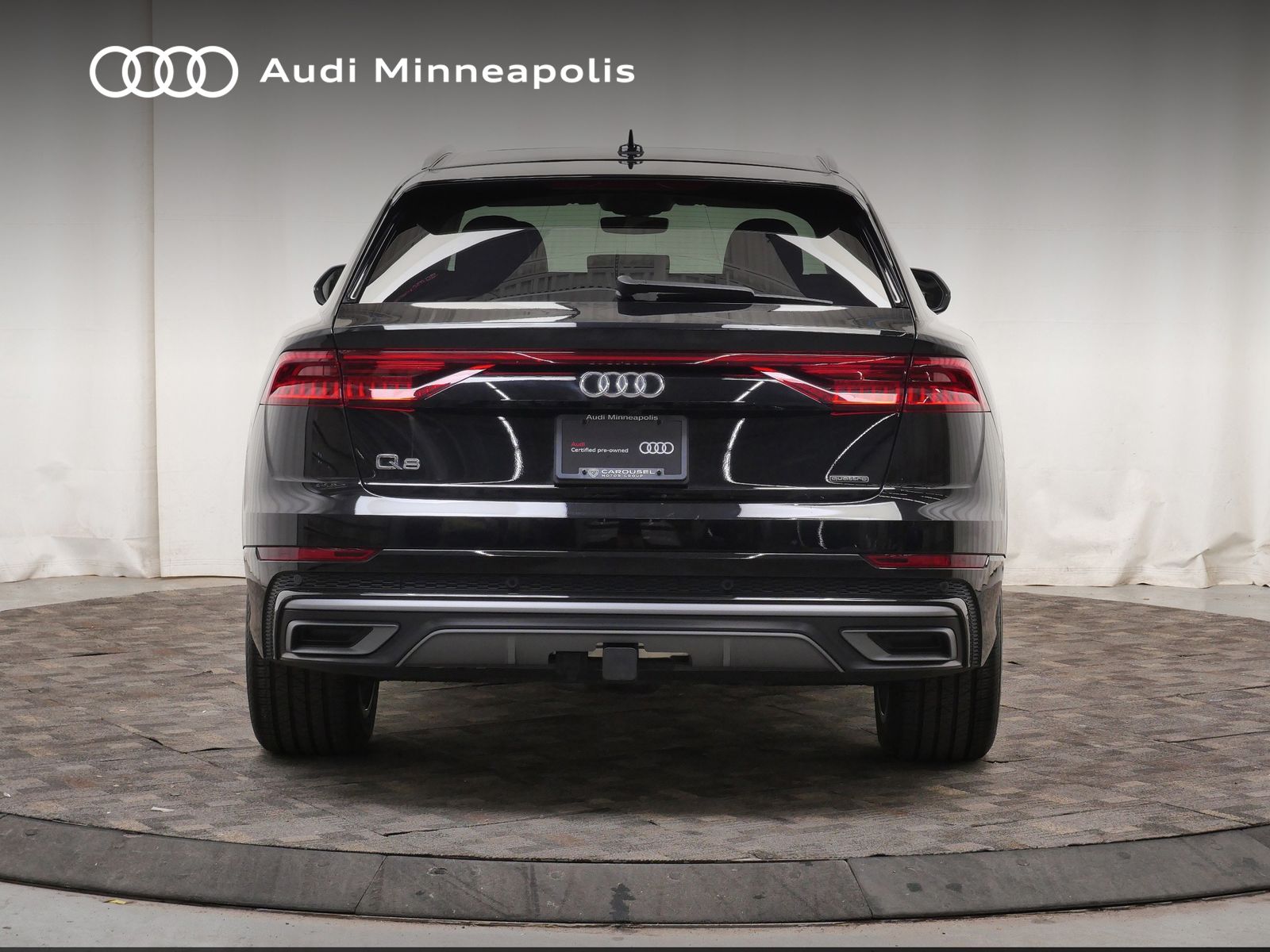 Thumbnail: 2023 Audi Q8 - 7