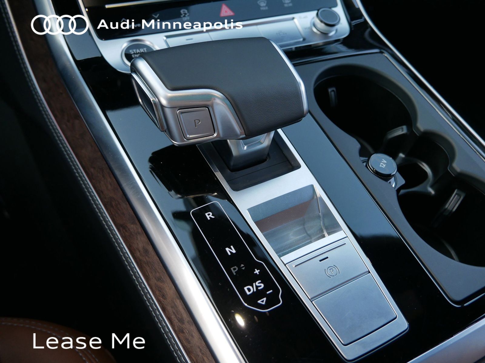 Thumbnail: 2026 Audi Q8 - 27