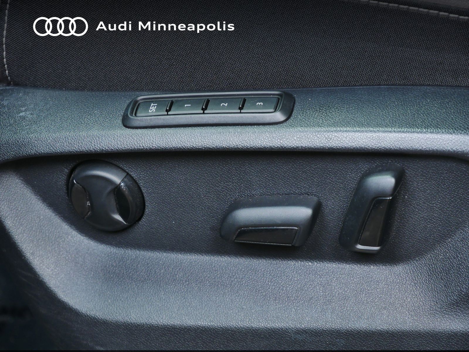 Thumbnail: 2021 Volkswagen Atlas - 13