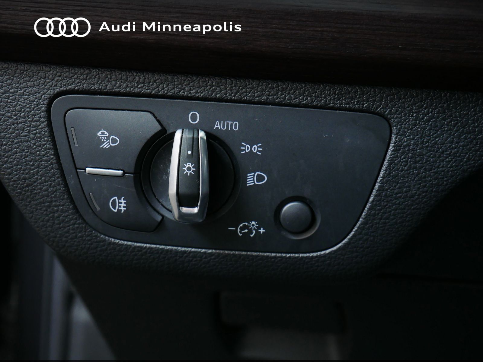 Thumbnail: 2023 Audi Q5 - 20