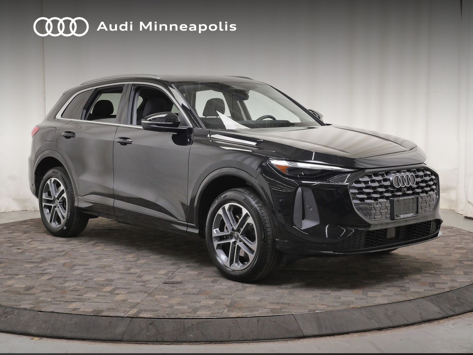 Thumbnail: 2025 Audi Q5 - 10