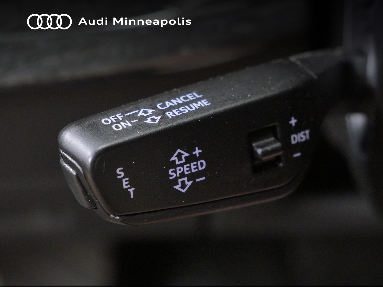 Thumbnail: 2021 Audi Q8 - 25