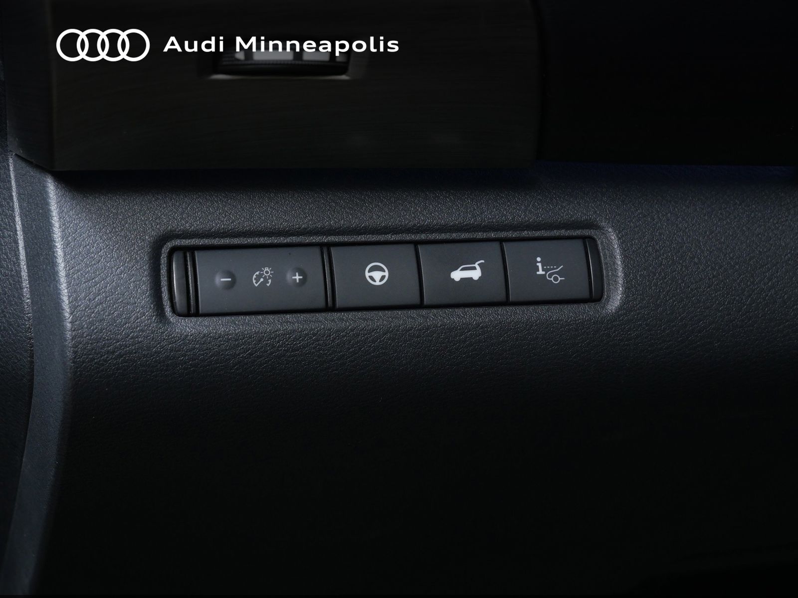 Thumbnail: 2023 Nissan Pathfinder - 18