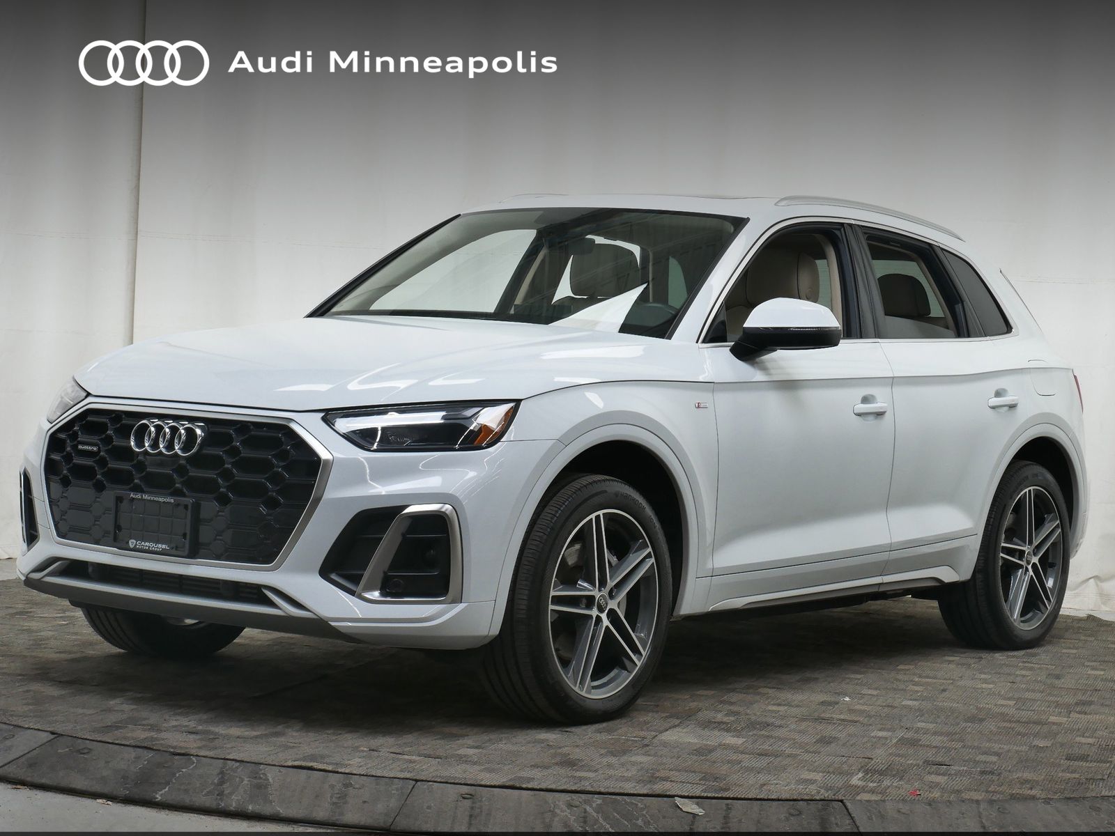 Thumbnail: 2023 Audi Q5 - 1