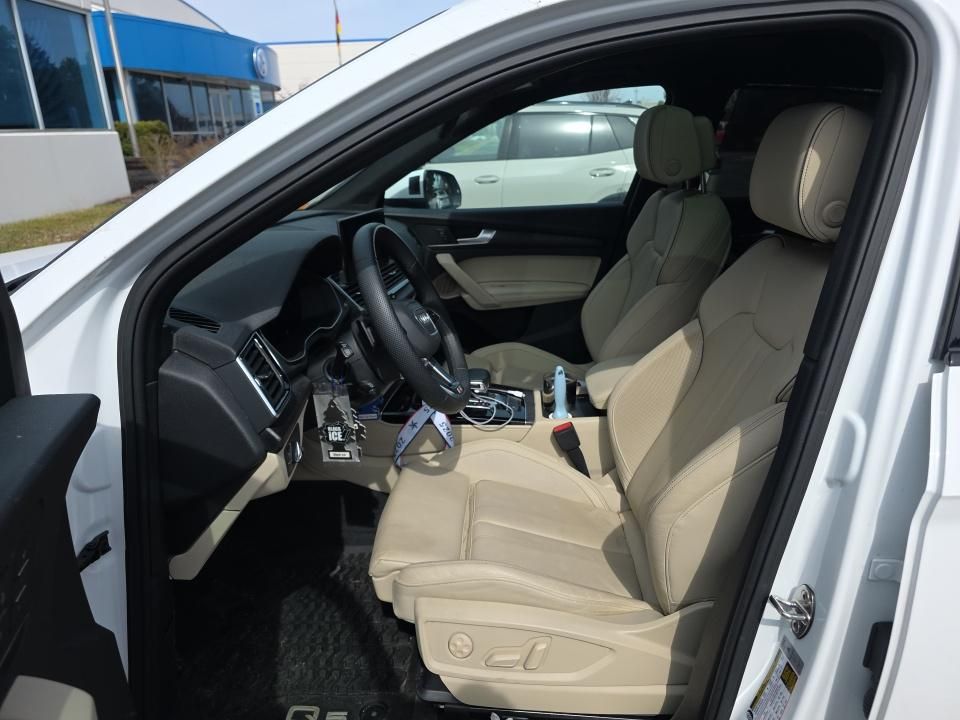 Thumbnail: 2025 Audi Q5 - 2