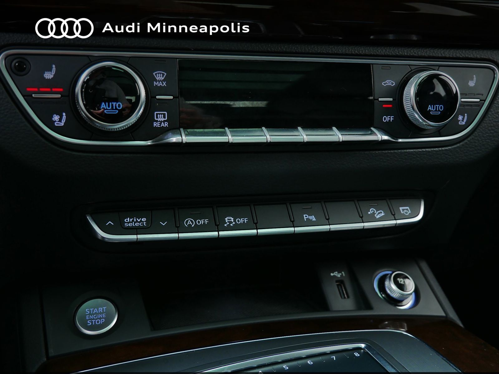 Thumbnail: 2018 Audi Q5 - 26