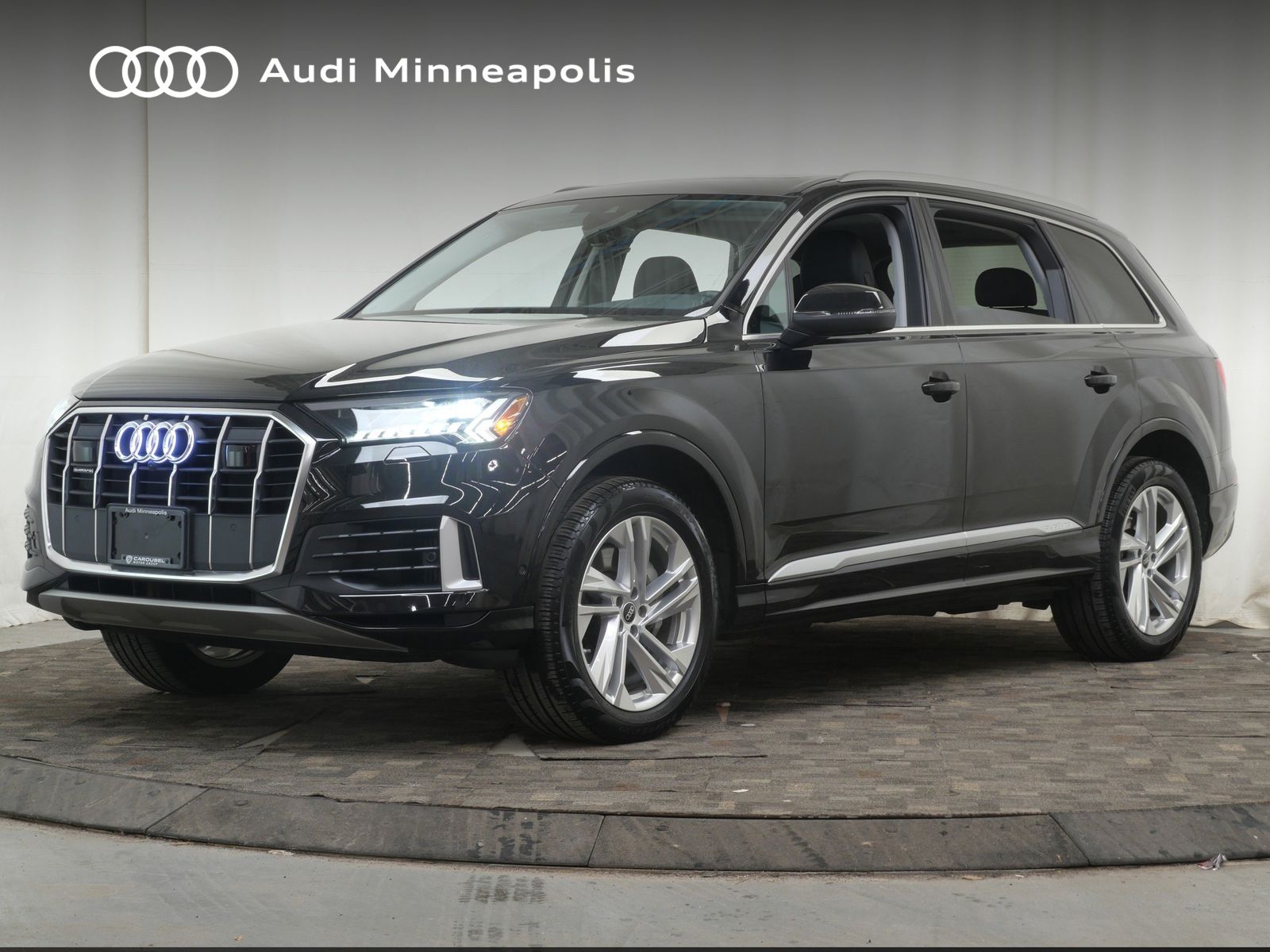 Thumbnail: 2023 Audi Q7 - 1