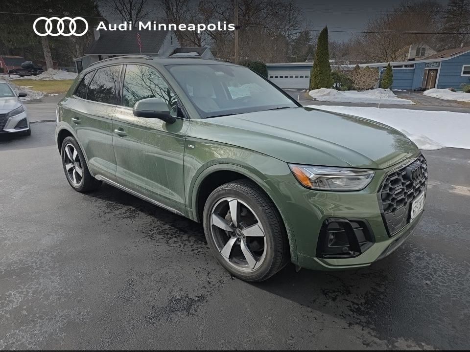 Thumbnail: 2023 Audi Q5 - 12