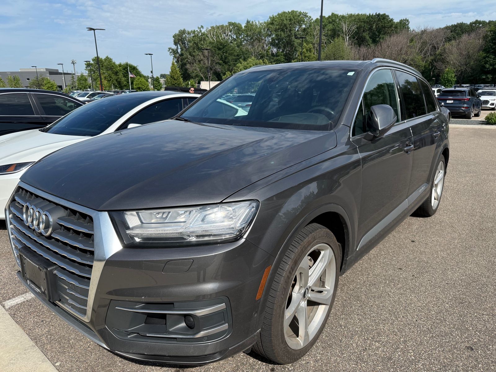 Thumbnail: 2019 Audi Q7 - 1