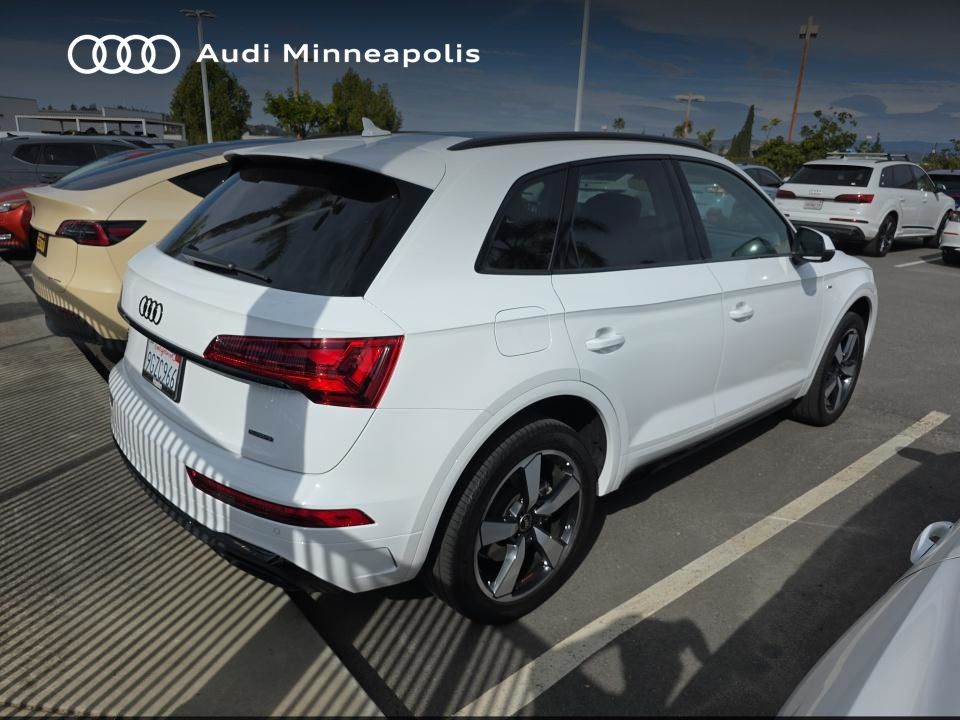 Thumbnail: 2023 Audi Q5 - 5
