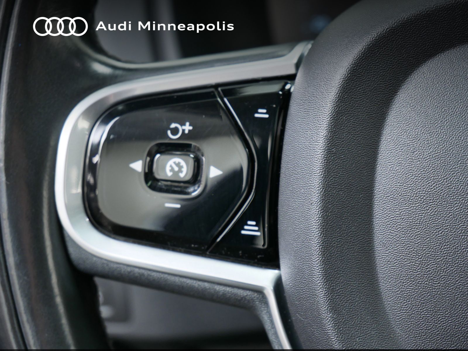 Thumbnail: 2018 Volvo XC90 - 23