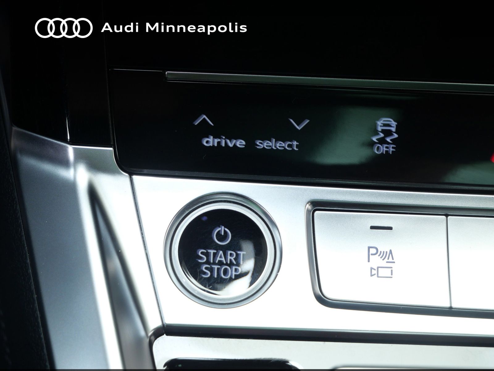 Thumbnail: 2024 Audi Q8 e-tron - 27