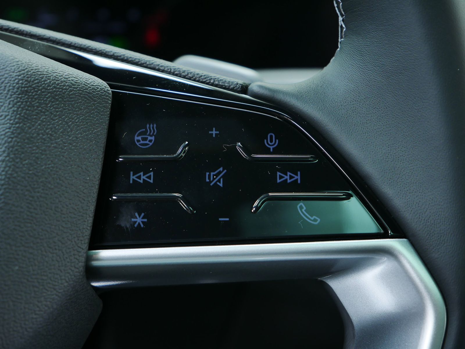 Thumbnail: 2025 Audi Q5 - 15