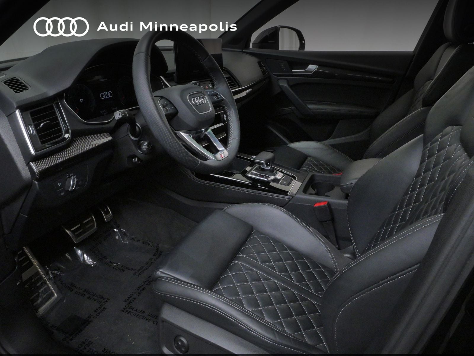 Thumbnail: 2023 Audi SQ5 - 2