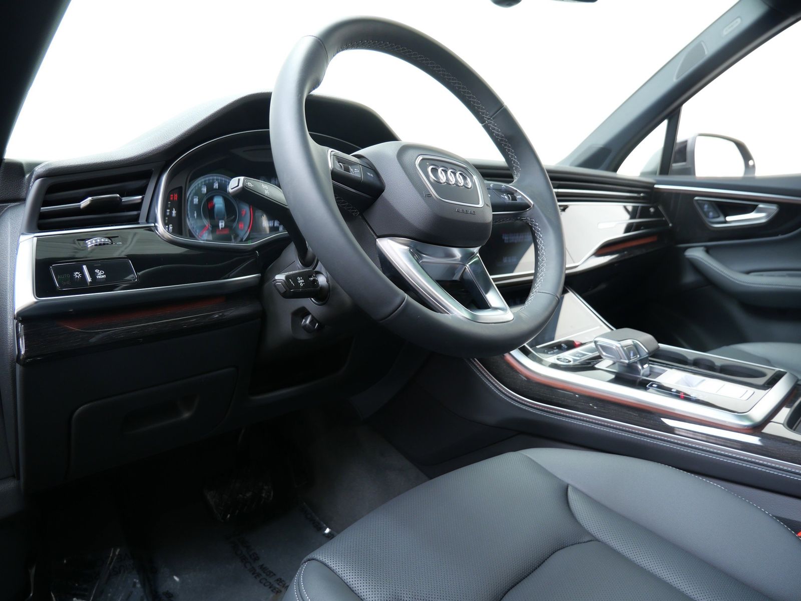 Thumbnail: 2026 Audi Q7 - 2