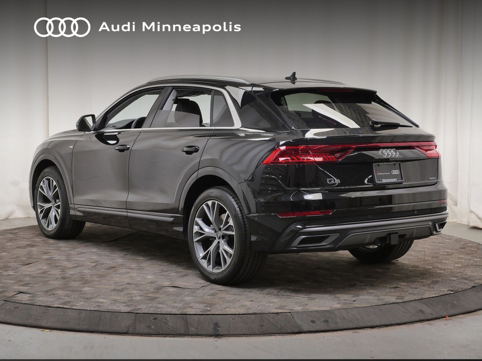 Thumbnail: 2023 Audi Q8 - 5