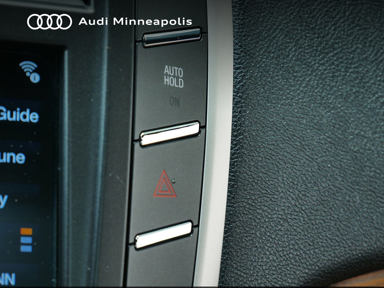 Thumbnail: 2017 Lincoln MKC - 25