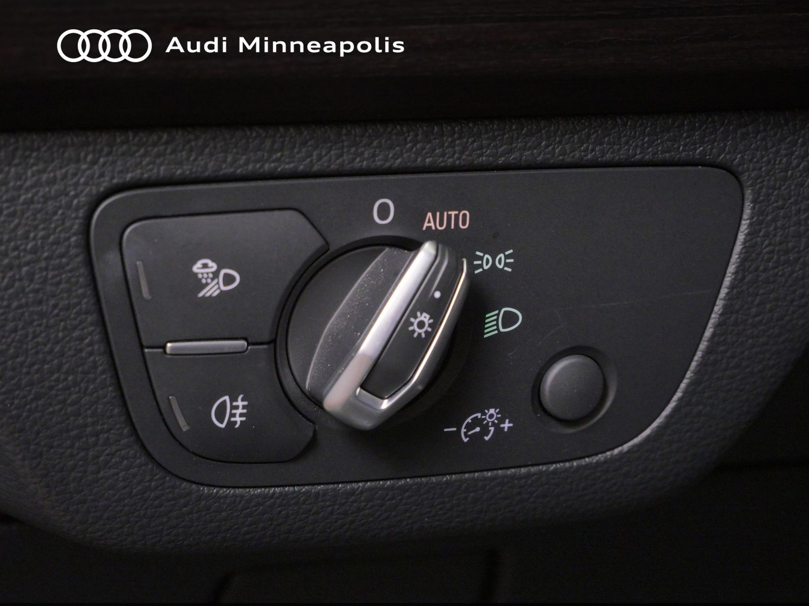 Thumbnail: 2023 Audi Q5 - 21