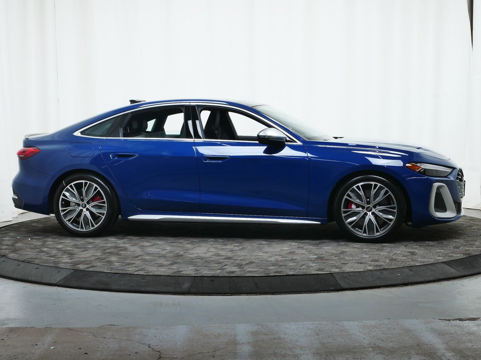 Thumbnail: 2025 Audi S5 - 7