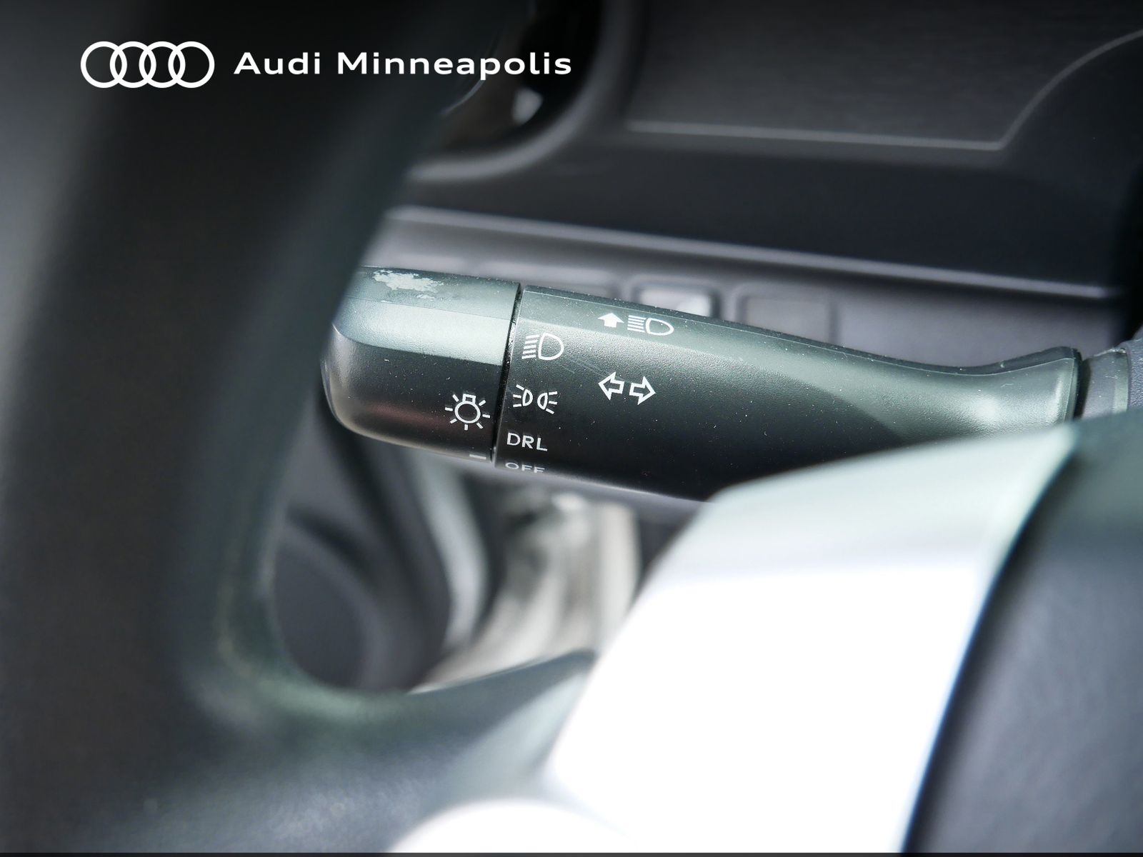 Thumbnail: 2015 Toyota Prius c - 19