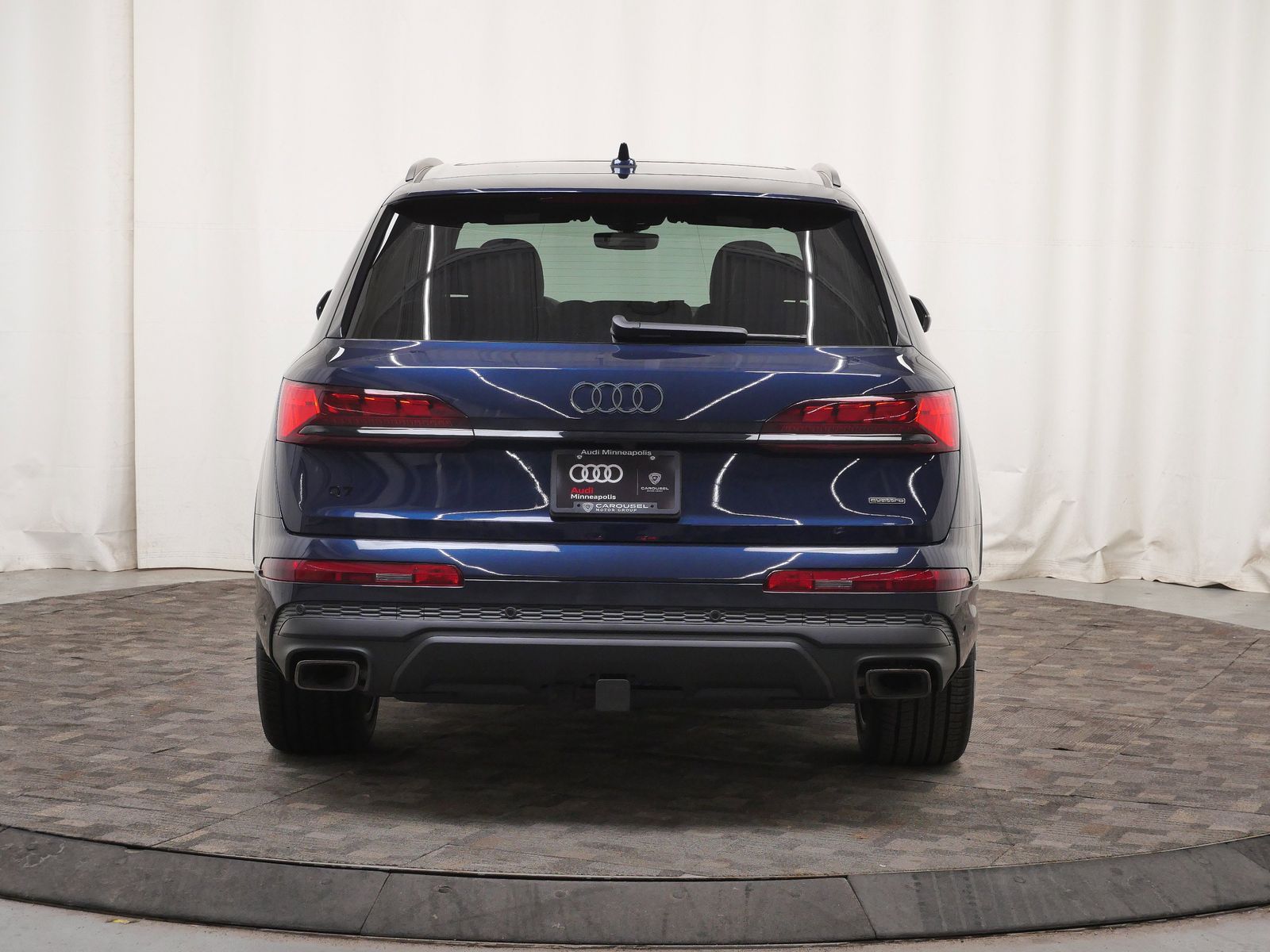 Thumbnail: 2026 Audi Q7 - 5