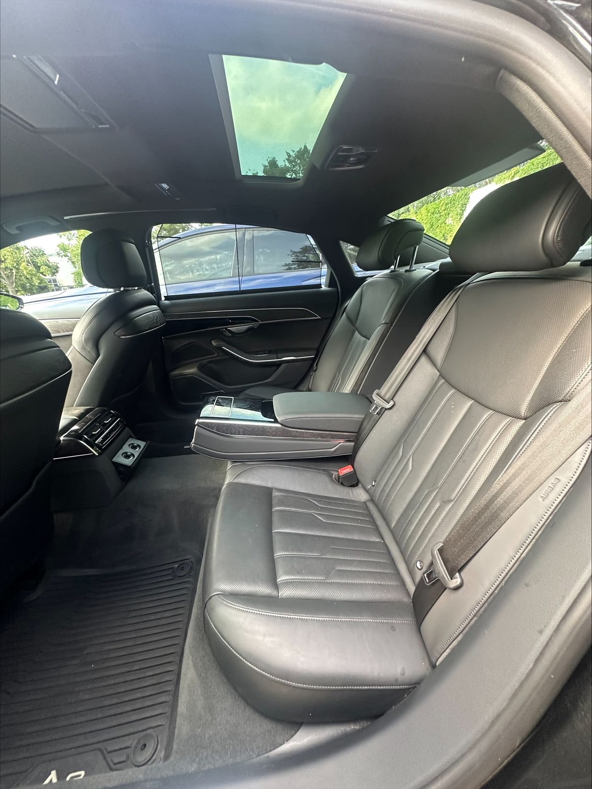 Thumbnail: 2022 Audi A8 - 5