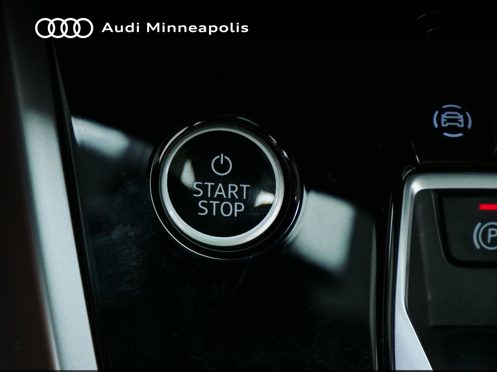 Thumbnail: 2023 Audi Q4 e-tron - 30