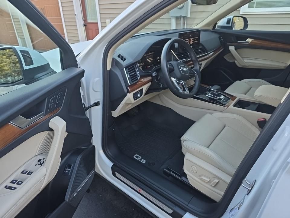 Thumbnail: 2023 Audi Q5 - 5