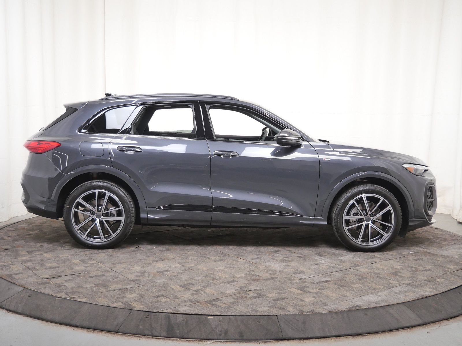 Thumbnail: 2026 Audi Q5 - 7