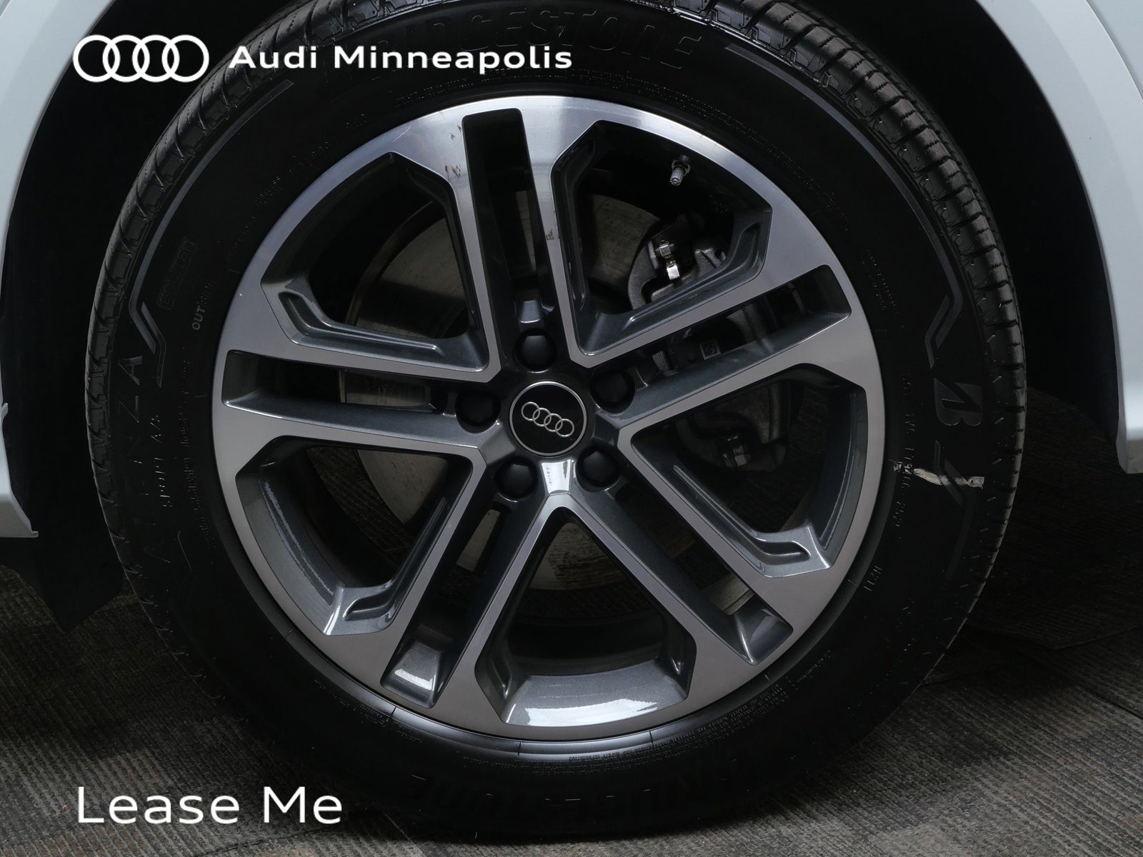 Thumbnail: 2025 Audi Q5 - 16