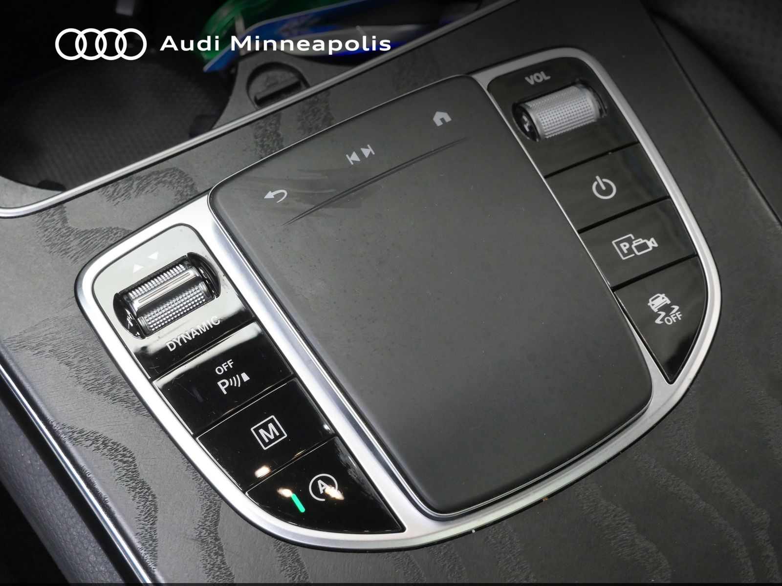 Thumbnail: 2023 Mercedes-Benz GLC - 27