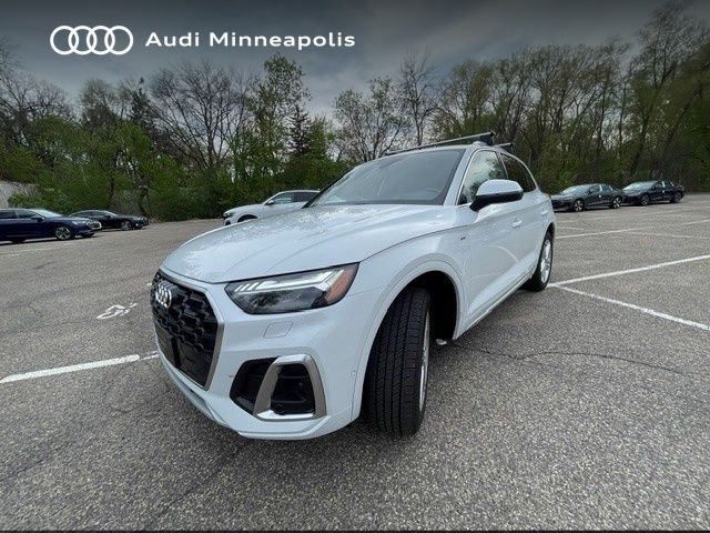 Thumbnail: 2023 Audi Q5 - 4