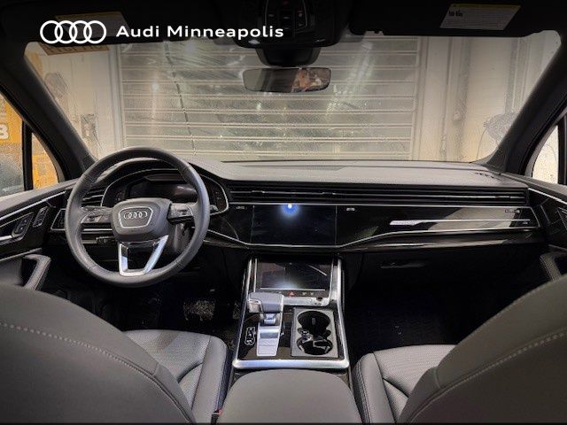 Thumbnail: 2025 Audi Q7 - 20