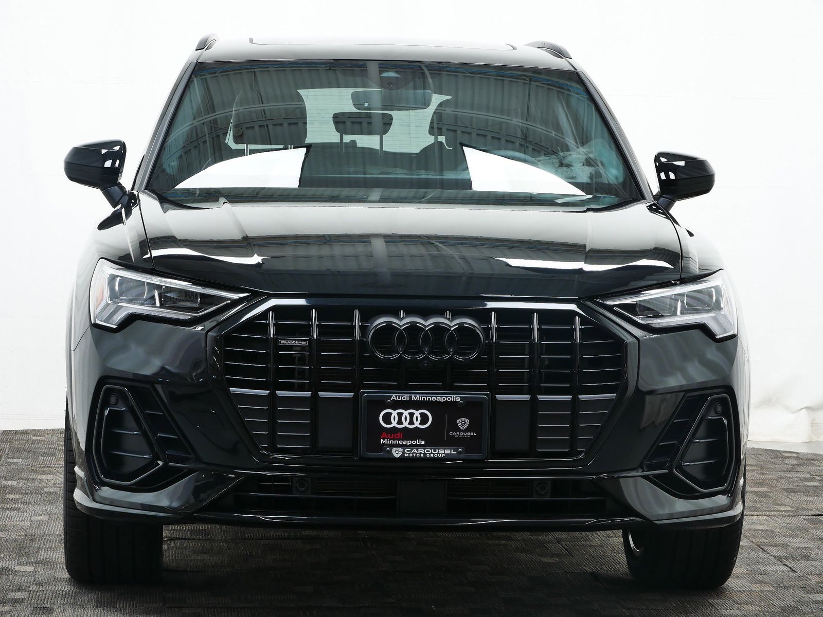 Thumbnail: 2025 Audi Q3 - 9