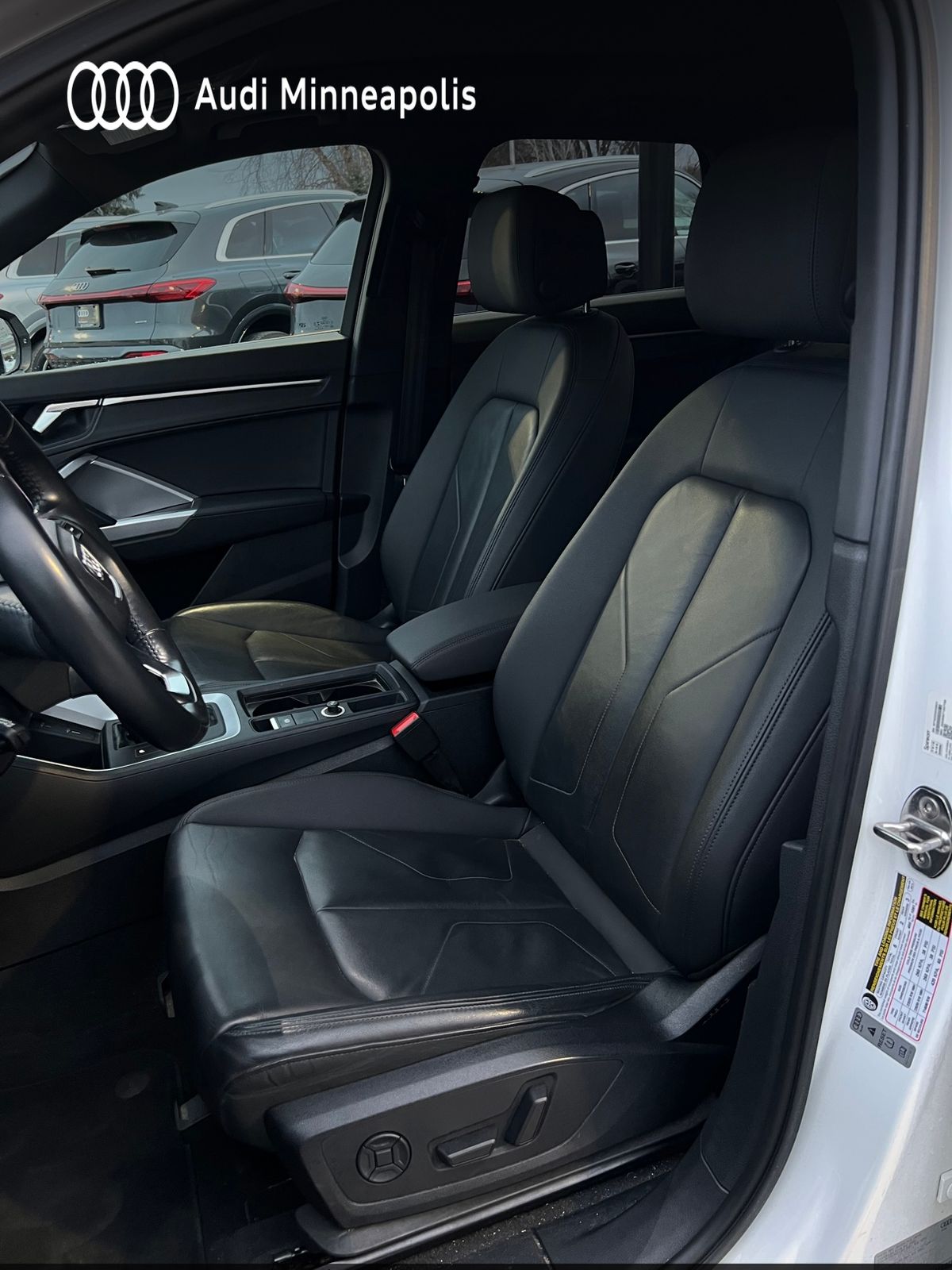 Thumbnail: 2019 Audi Q3 - 13