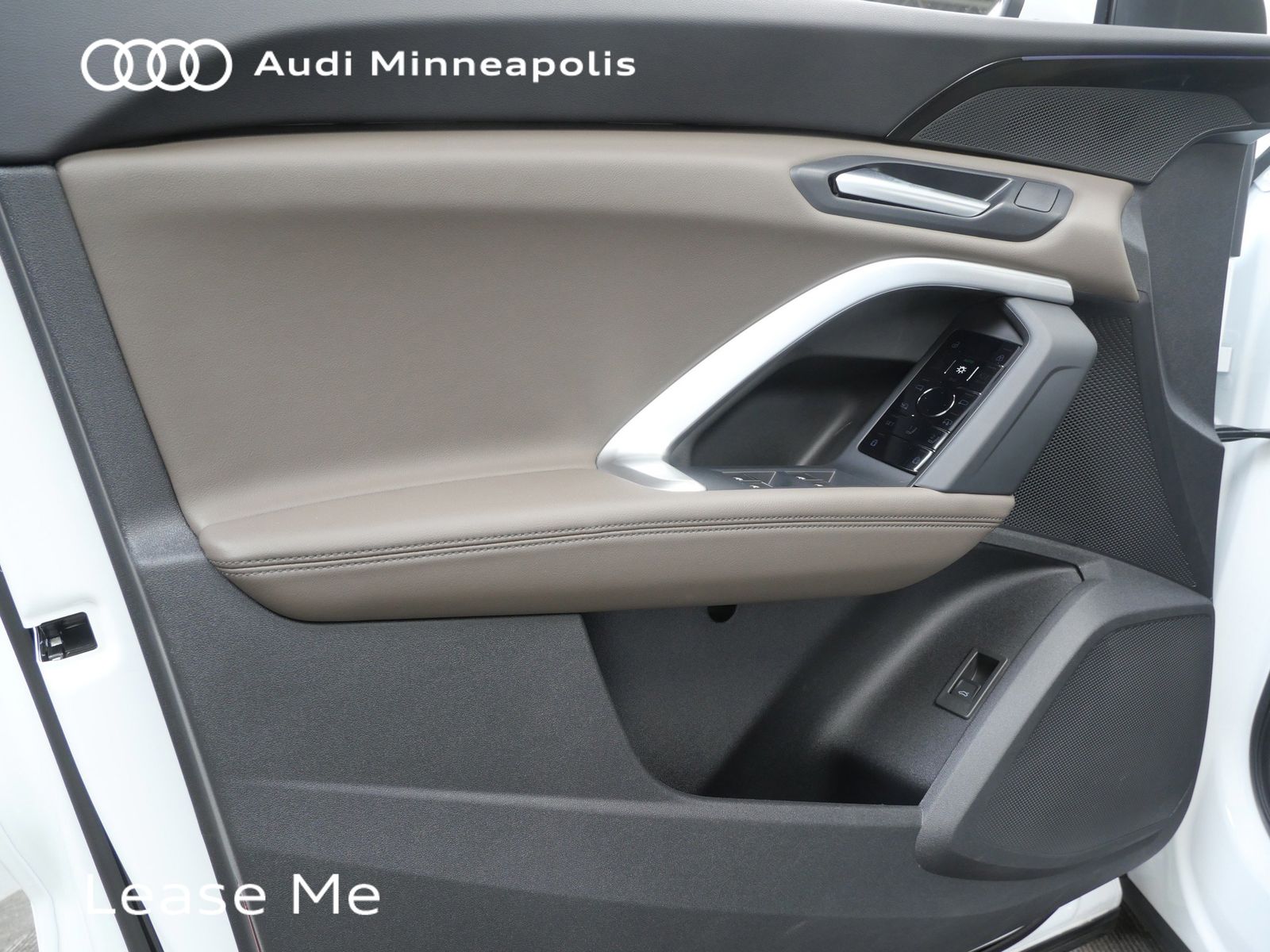 Thumbnail: 2025 Audi Q5 - 12