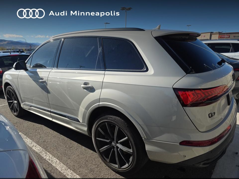 Thumbnail: 2023 Audi Q7 - 19