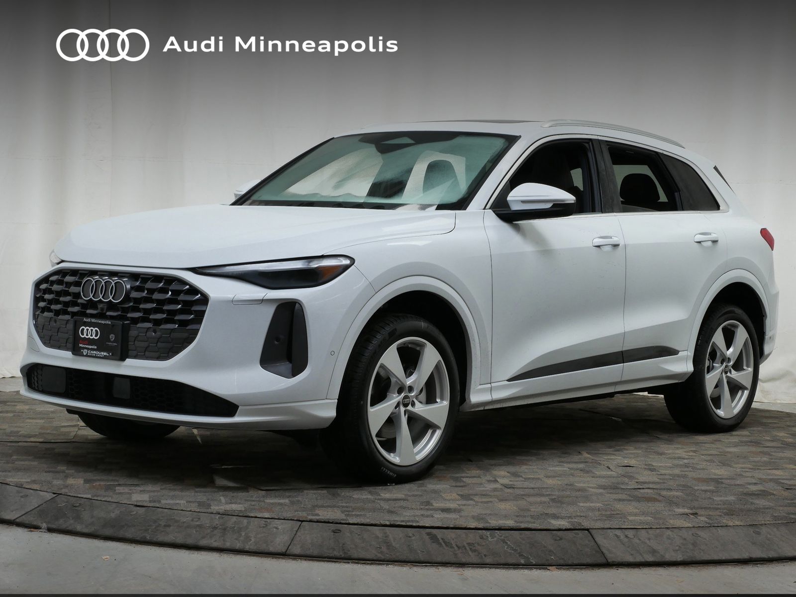 Thumbnail: 2025 Audi Q5 - 1