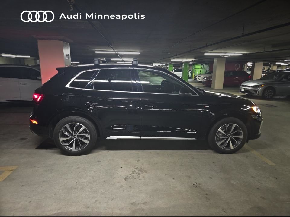 Thumbnail: 2023 Audi Q5 - 13