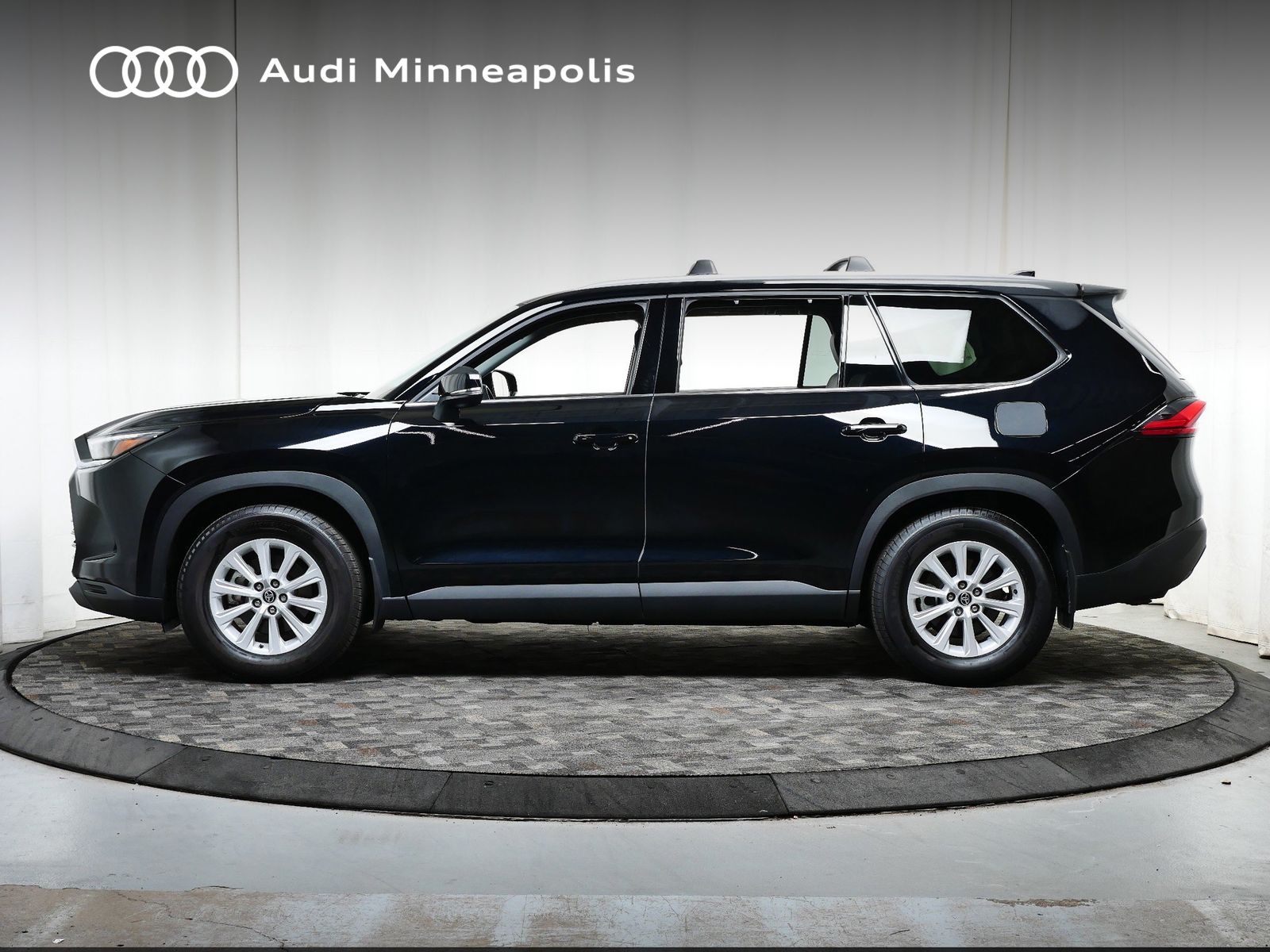 Thumbnail: 2024 Toyota Grand Highlander - 3