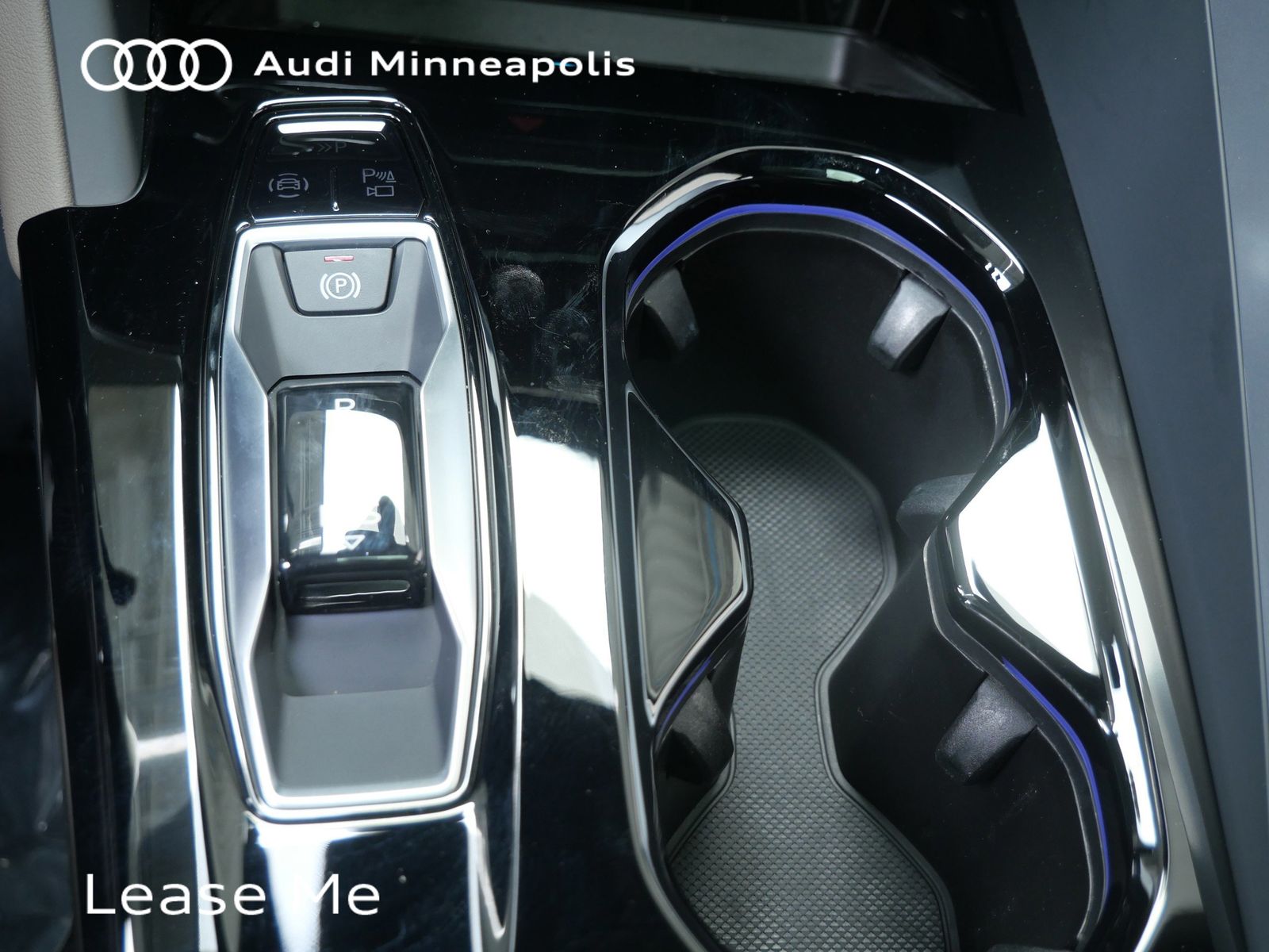 Thumbnail: 2025 Audi Q5 - 19