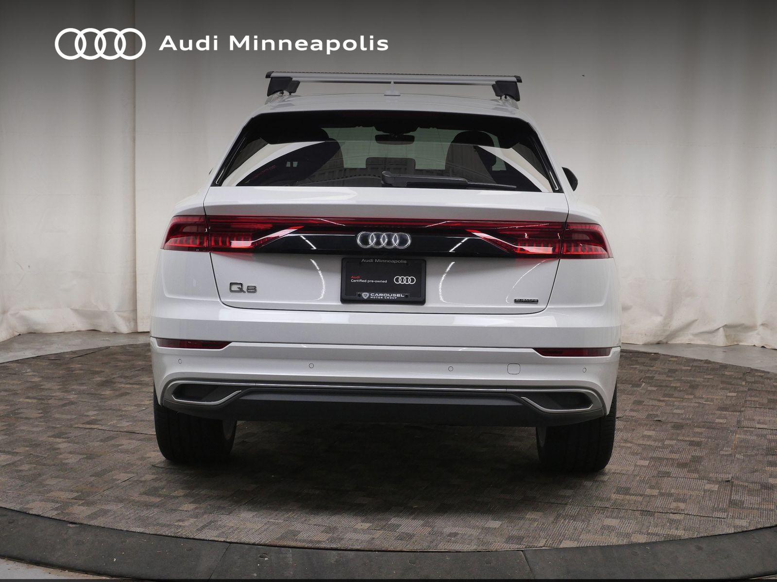 Thumbnail: 2023 Audi Q8 - 6