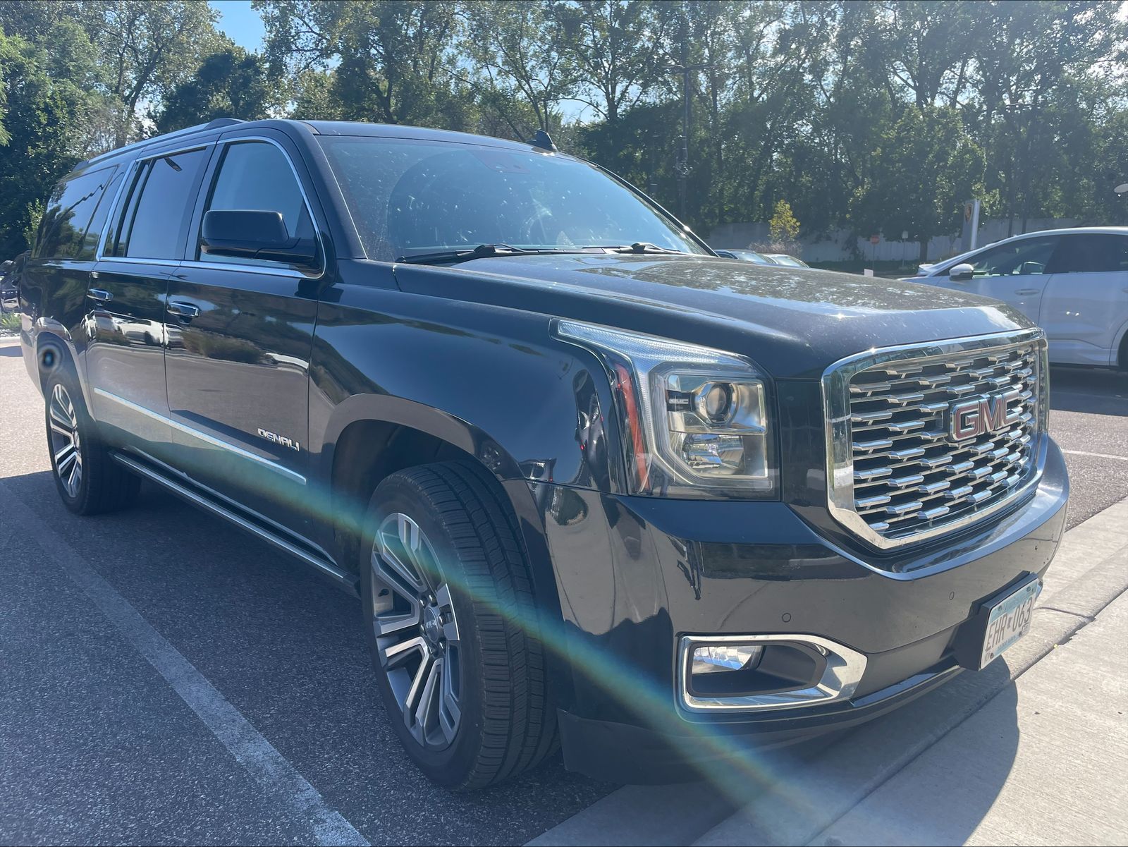 2020 GMC Yukon XL Denali 2