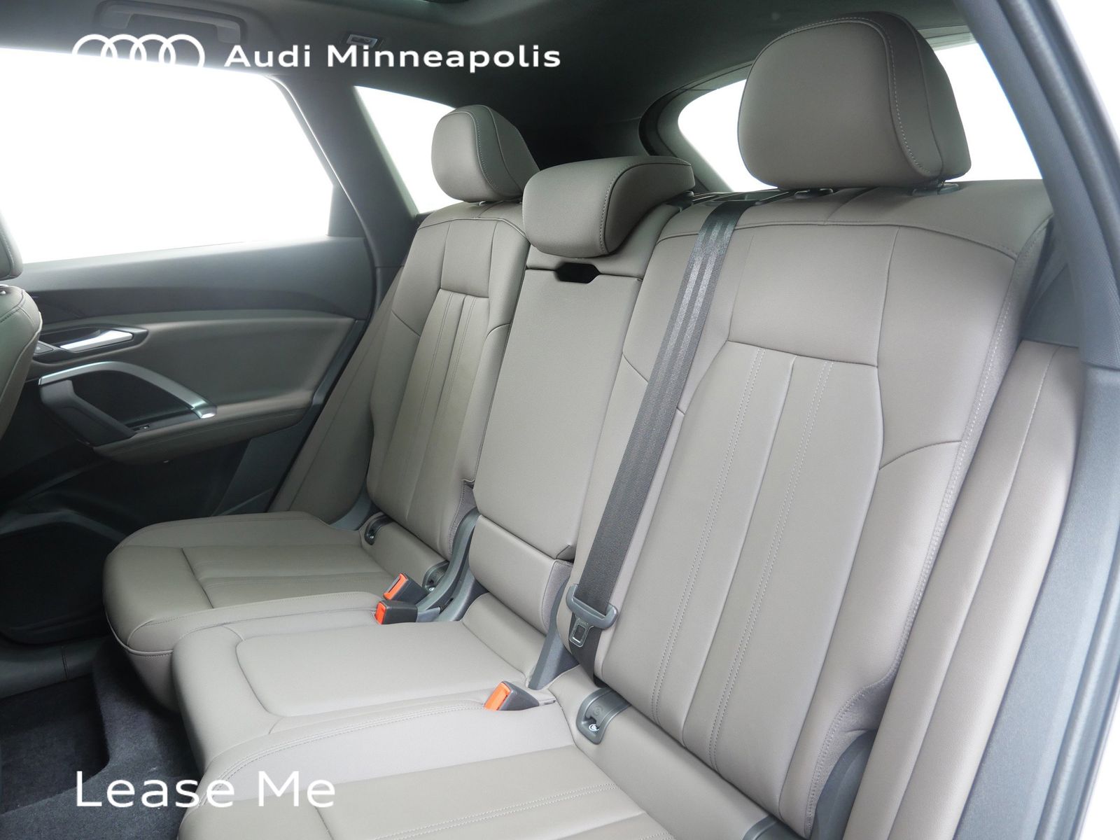 Thumbnail: 2025 Audi Q5 - 14