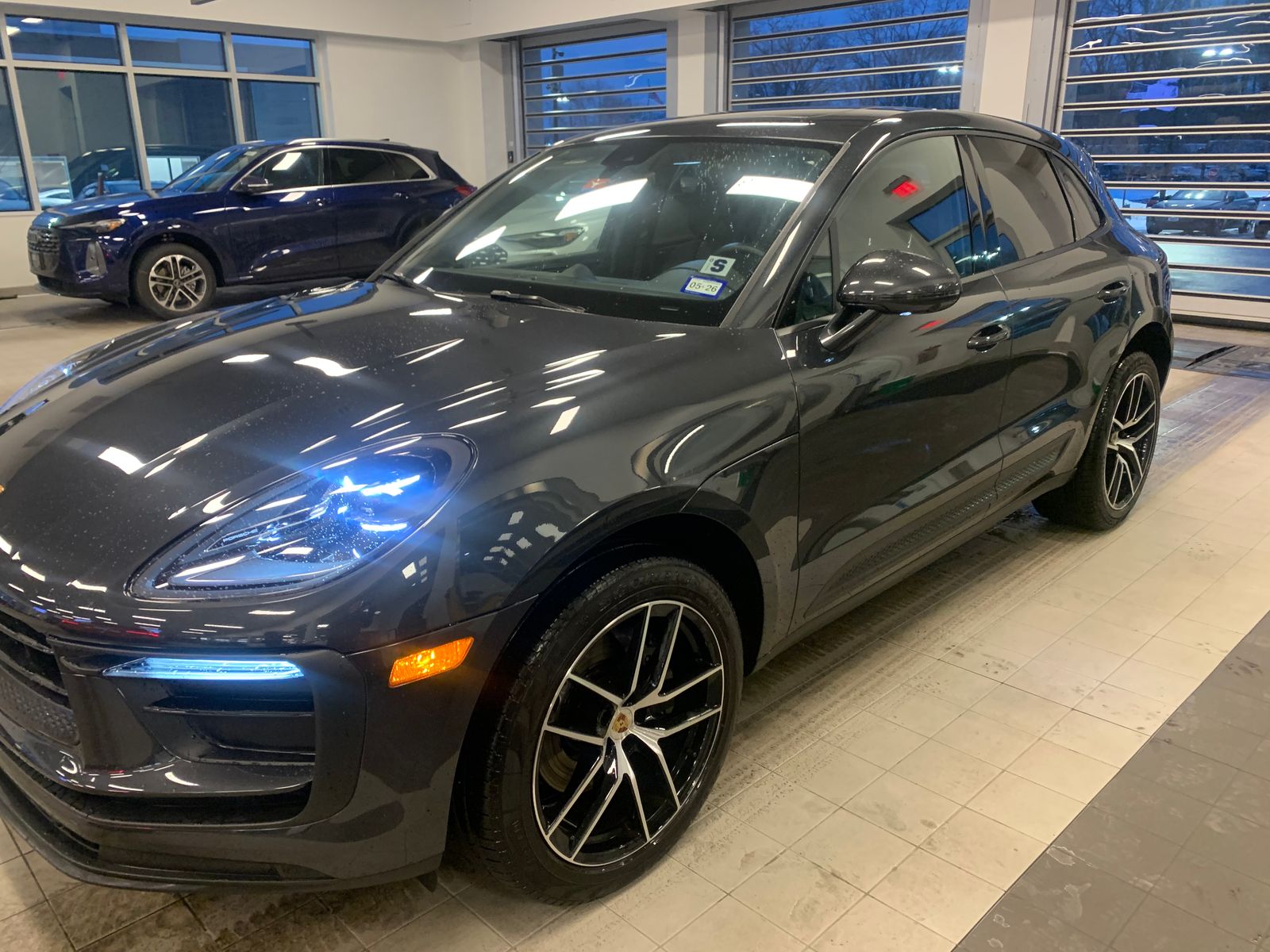 Thumbnail: 2023 Porsche Macan - 5