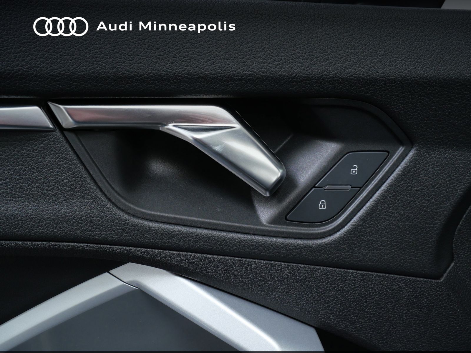 Thumbnail: 2023 Audi Q3 - 25