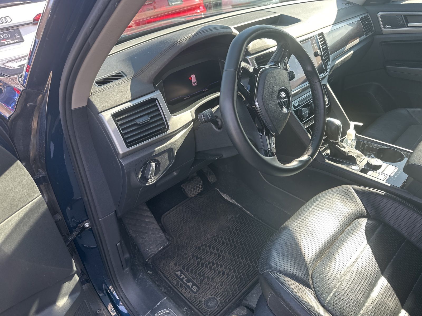 Thumbnail: 2019 Volkswagen Atlas - 2