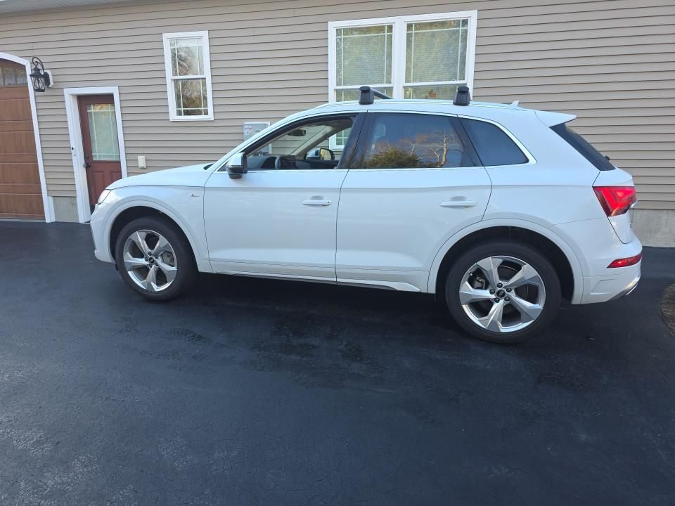 Thumbnail: 2023 Audi Q5 - 4