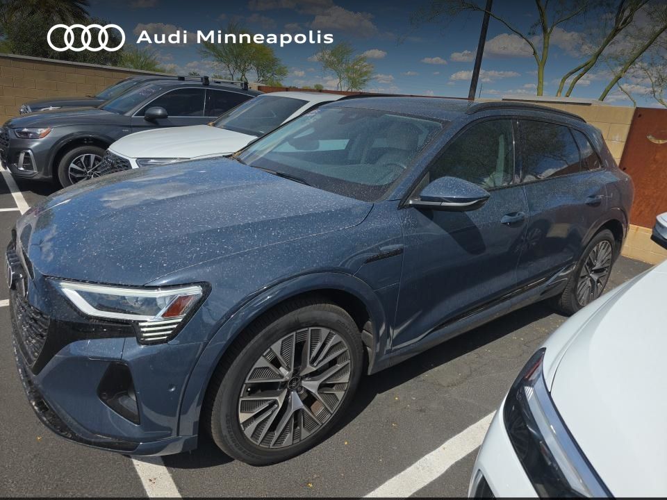 Thumbnail: 2024 Audi Q8 e-tron - 6